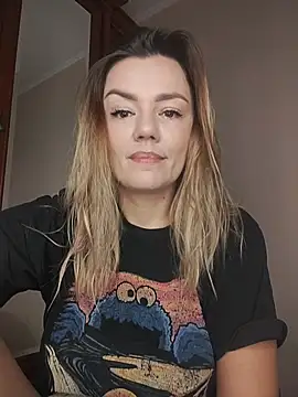 KrissSexi online show from November 23, 7:18 am