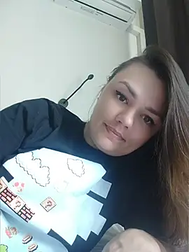 Snapshot of KrissSexi chatting on June 21, 12:00 pm KrissSexi online show from June 21, 12:00 pm
