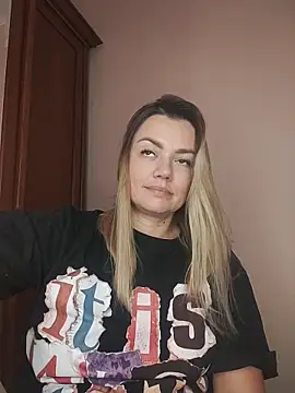 KrissSexi online show from November 17, 9:57 am