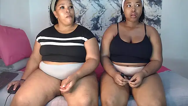 SexyAmeena2002 online show from April 14, 8:47 pm