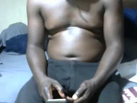Snapshot of Leebwoy20 chatting on October 10, 1:12 pm Leebwoy20 online show from October 10, 1:12 pm