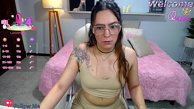 Snapshot of Bianca____ chatting on July 3, 12:28 am Bianca online show from July 3, 12:28 am
