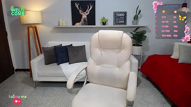 Snapshot of Bianca____ chatting on October 8, 12:23 am Bianca online show from October 8, 12:23 am