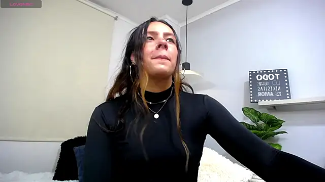 Snapshot of Bianca____ chatting on June 4, 11:20 pm Bianca online show from June 4, 11:20 pm