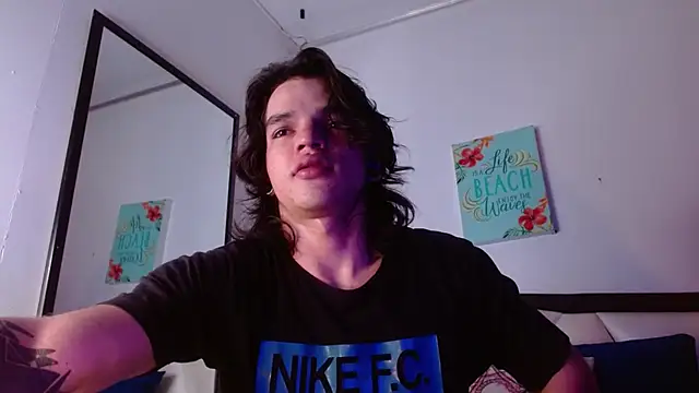 Snapshot of AlbertBernal69 chatting on September 12, 2:01 am AlbertBernal69 online show from September 12, 2:01 am