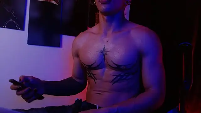 Snapshot of AlbertBernal69 chatting on December 3, 4:13 am AlbertBernal69 online show from December 3, 4:13 am