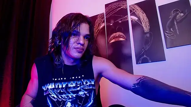 Snapshot of AlbertBernal69 chatting on November 30, 2:45 am AlbertBernal69 online show from November 30, 2:45 am