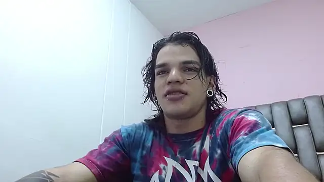 Snapshot of AlbertBernal69 chatting on September 23, 3:13 am AlbertBernal69 online show from September 23, 3:13 am