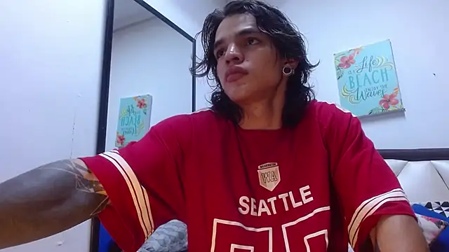 Snapshot of AlbertBernal69 chatting on September 15, 3:29 am AlbertBernal69 online show from September 15, 3:29 am