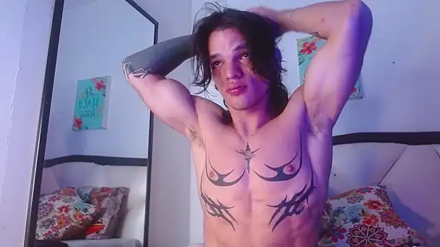 Snapshot of AlbertBernal69 chatting on October 27, 11:49 pm AlbertBernal69 online show from October 27, 11:49 pm