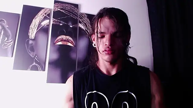 Snapshot of AlbertBernal69 chatting on October 30, 1:15 am AlbertBernal69 online show from October 30, 1:15 am