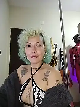 MariLouM online show from July 6, 10:56 pm