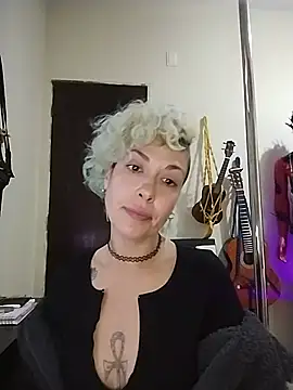 MariLouM online show from July 16, 2:08 am