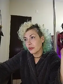 MariLouM online show from July 7, 7:17 pm