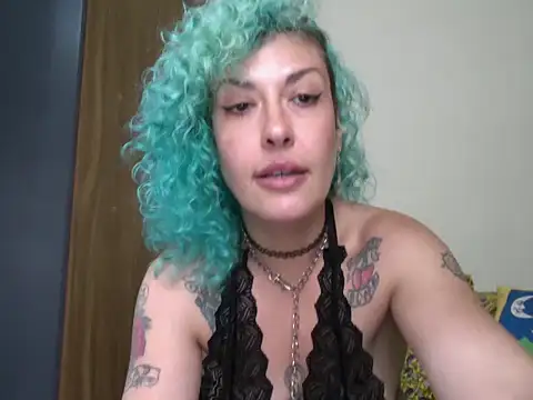 MariLouM online show from March 3, 5:31 pm