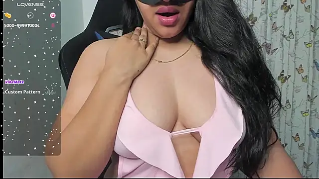 Snapshot of Sweet_Riya chatting on July 15, 2:51 am Sweet Riya online show from July 15, 2:51 am