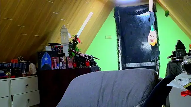 Snapshot of xNaughtyNatali chatting on January 11, 12:39 am xNaughtyNatali online show from January 11, 12:39 am