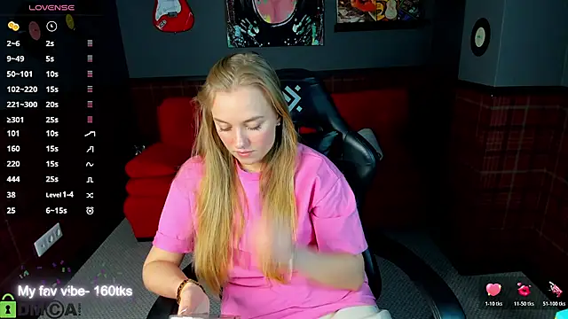 Barbie Lis online show from March 5, 1:24 am