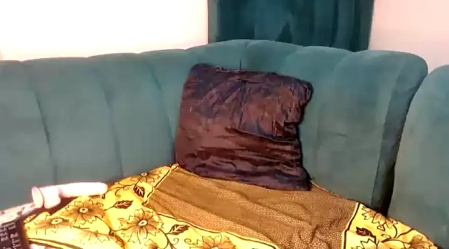 Snapshot of judyshinel20 chatting on March 19, 7:49 pm judyshinel20 online show from March 19, 7:49 pm