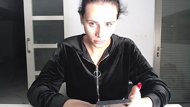 Gianina-Ts online show from February 5, 6:13 am