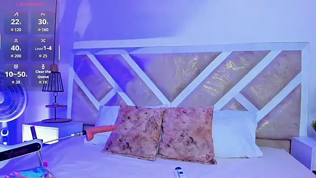 ZiaCalifa online show from February 20, 11:45 am