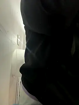 ZiaCalifa online show from November 20, 9:43 am