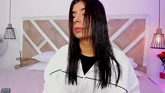 ZiaCalifa online show from April 20, 11:24 am