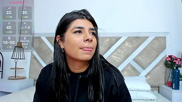 ZiaCalifa online show from February 12, 12:05 pm