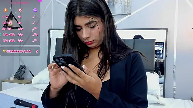 Snapshot of ZiaCalifa chatting on March 7, 12:45 pm ZiaCalifa online show from March 7, 12:45 pm