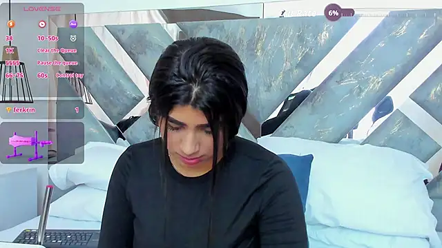 ZiaCalifa online show from October 31, 12:13 pm