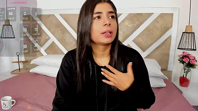 ZiaCalifa online show from March 21, 1:15 pm