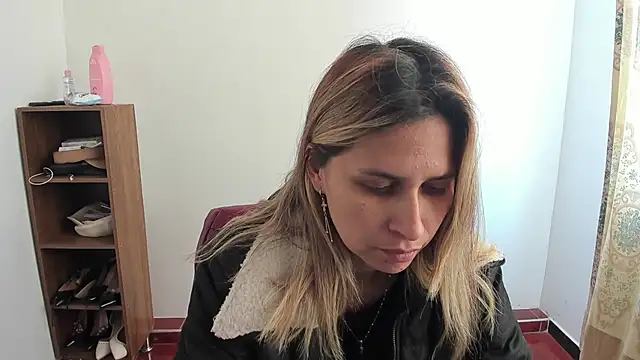lauren ashlee online show from May 14, 1:52 pm