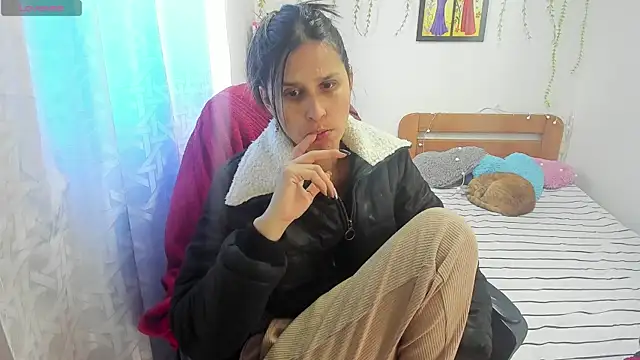 lauren ashlee online show from October 29, 3:33 pm