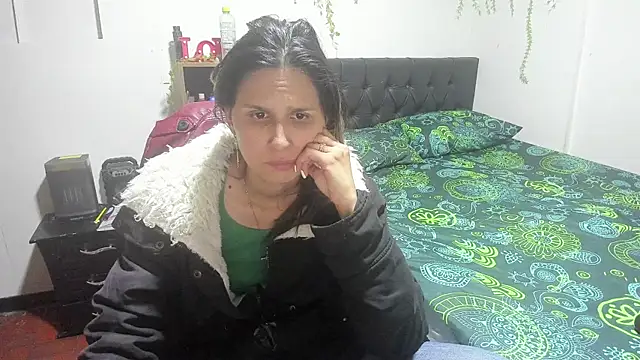 lauren ashlee online show from January 5, 9:29 pm