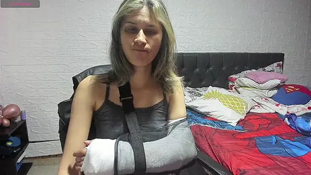 lauren ashlee online show from March 5, 3:29 pm