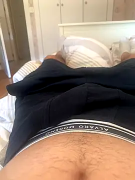 Snapshot of sergigomez chatting on October 5, 10:28 am sergigomez online show from October 5, 10:28 am