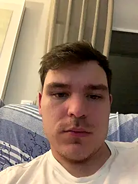 Snapshot of sergigomez chatting on November 19, 1:05 am sergigomez online show from November 19, 1:05 am