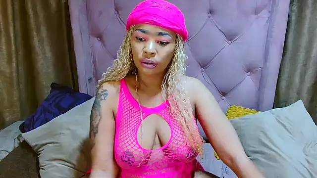 Snapshot of AFRICANGODDESSXXX chatting on October 16, 1:58 am AFRICANGODDESSXXX online show from October 16, 1:58 am