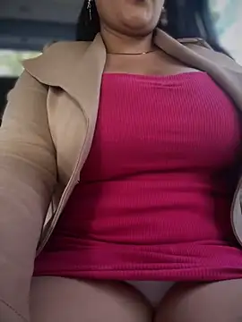 Insane Issa online show from February 18, 3:10 pm