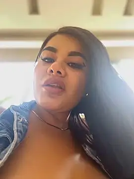 Insane Issa online show from February 12, 4:33 pm