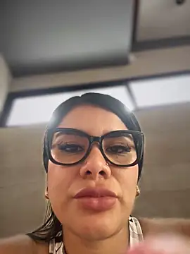 Insane Issa online show from March 8, 10:02 pm