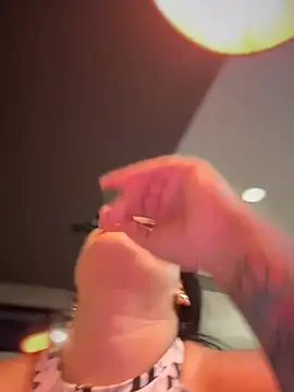 Insane Issa online show from March 9, 1:25 am