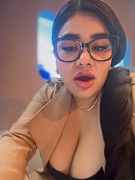 Insane Issa online show from March 5, 1:42 am