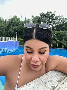 Insane Issa online show from February 26, 7:14 pm