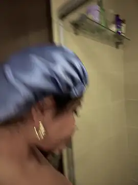 Insane Issa online show from November 27, 2:28 pm