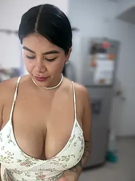 Insane Issa online show from June 15, 2:28 pm