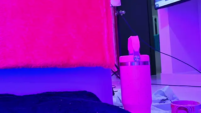 NathaxaLeans online show from March 12, 11:47 am