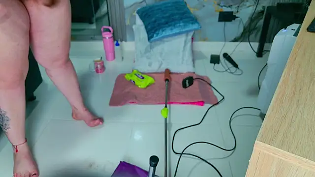 NathaxaLeans online show from November 18, 11:46 am