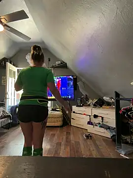 SummerBlueMoon online show from March 17, 6:00 pm