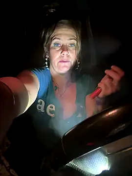 Snapshot of SummerBlueMoon chatting on November 2, 9:58 am SummerBlueMoon online show from November 2, 9:58 am